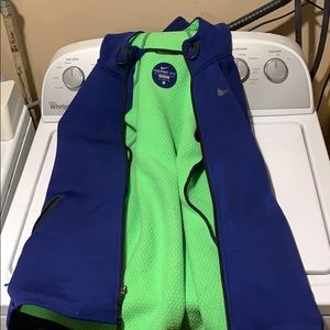 Nike therma fit hoodie